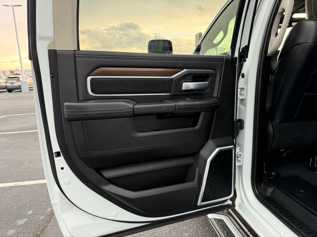 Used 2024 White Ram Laramie image 17