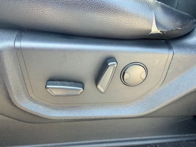 Used 2020 Black Metallic Ford Lariat image 15