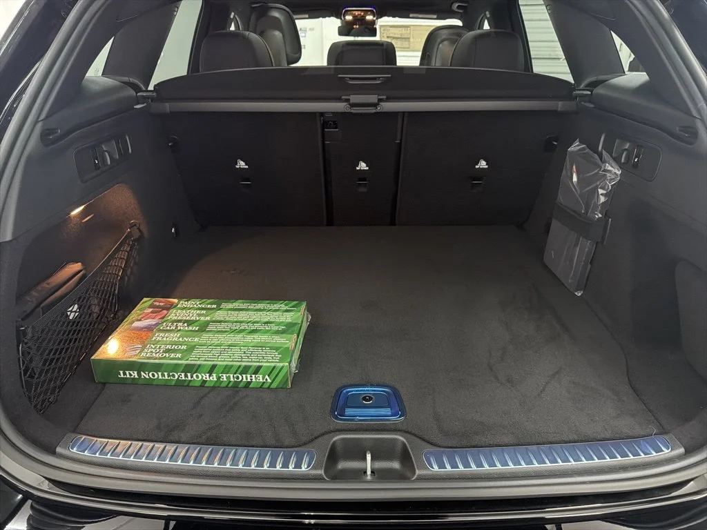 Used 2026 Black Mercedes-Benz GLC 300 image 23