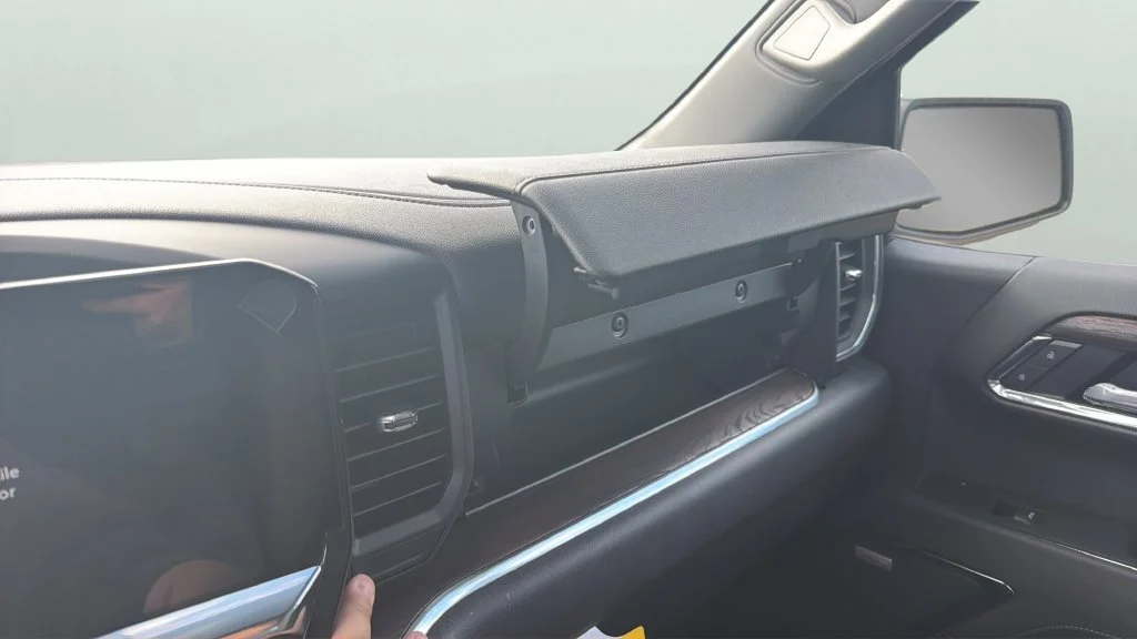 New 2026 Summit White GMC SLT image 23