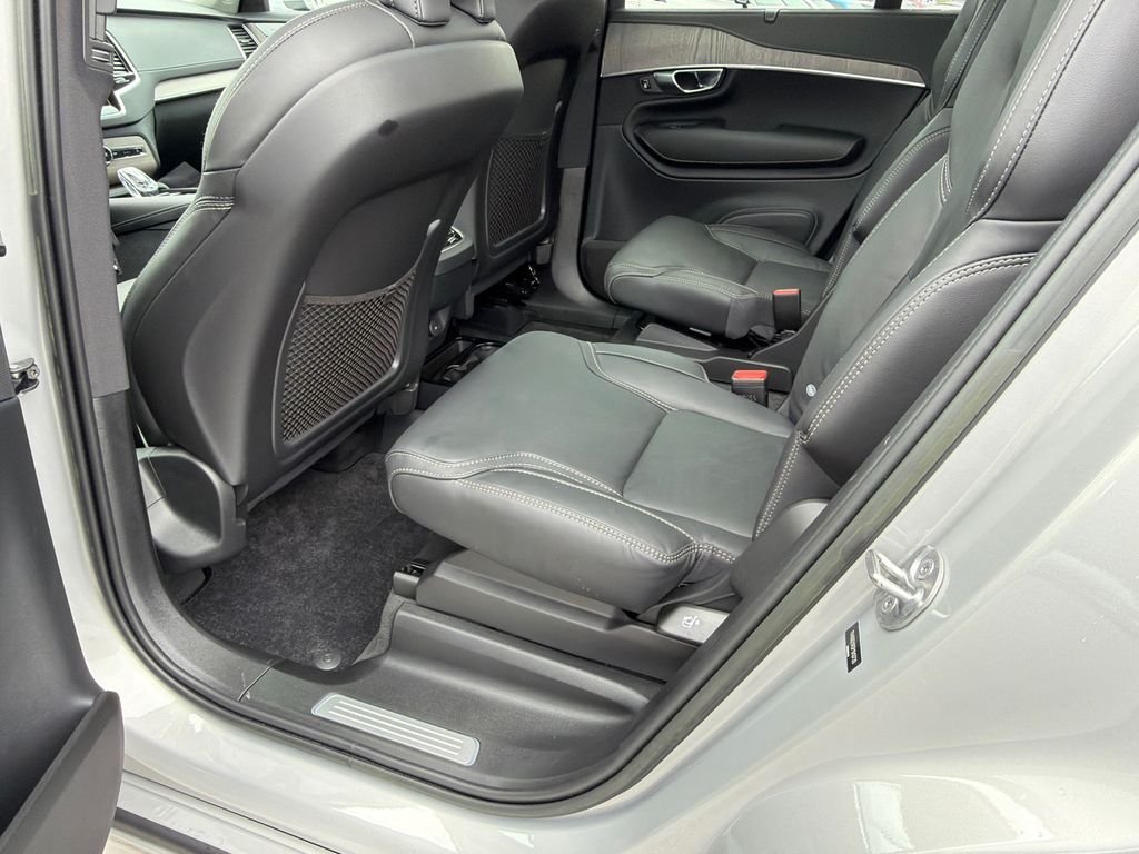 Used 2023 Silver Volvo Ultimate image 21