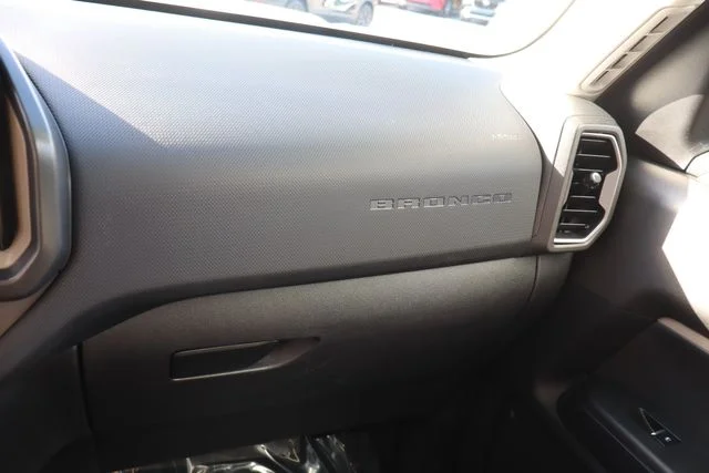 Used 2025 Oxford White Ford Big Bend image 30