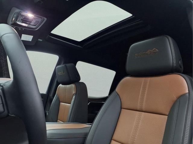 New 2026 Sterling Gray Metallic Chevrolet High Country image 17