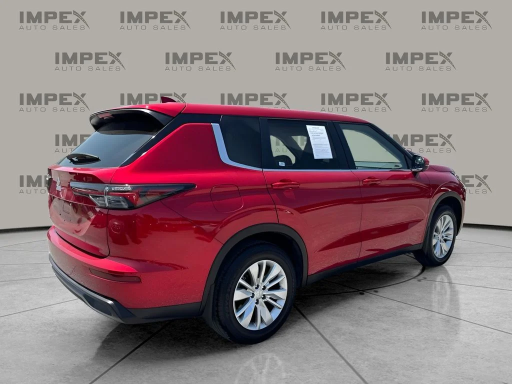 Used 2025 Red Mitsubishi ES image 5