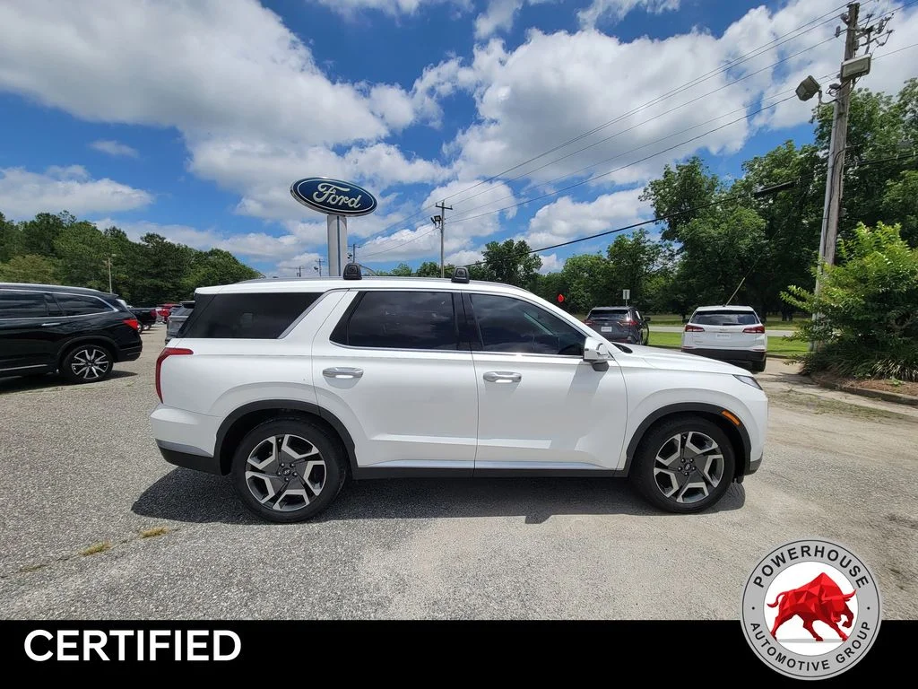 Used 2023 White Hyundai SEL image 6