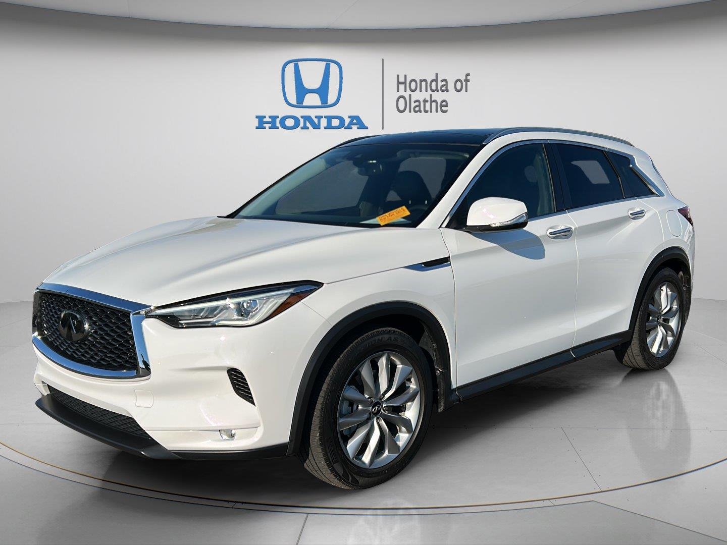 Used 2021  INFINITI LUXE image 7
