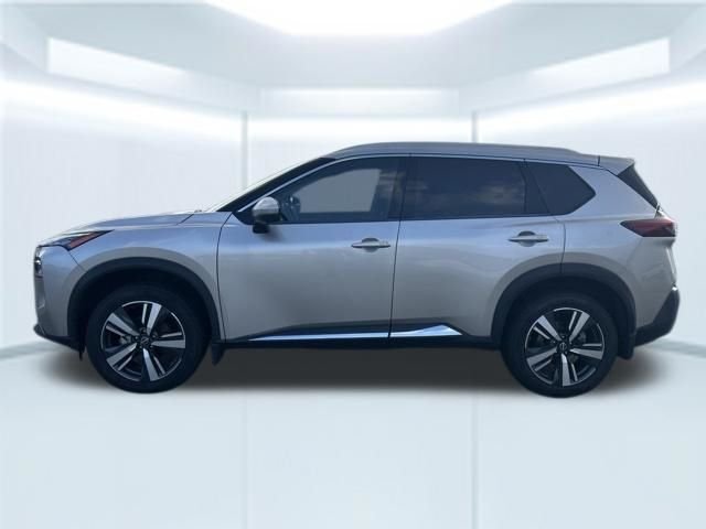 Used 2022 Gold Nissan SL image 10