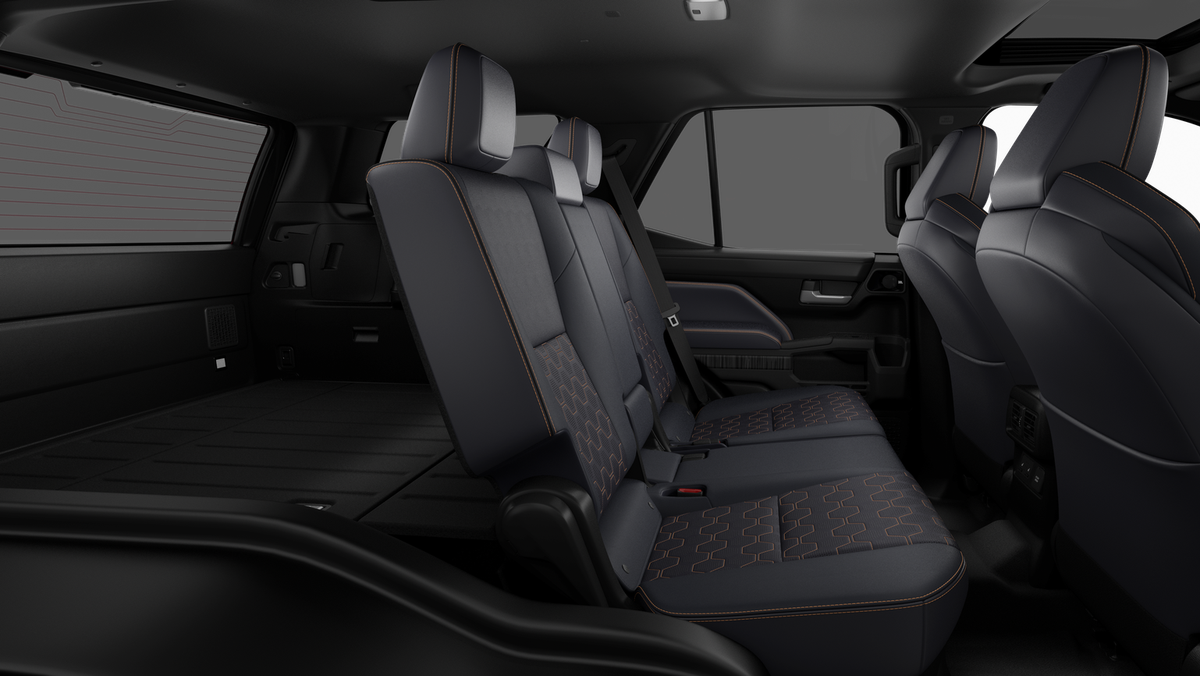 New 2026 Wind Chill Pearl Toyota Platinum image 33