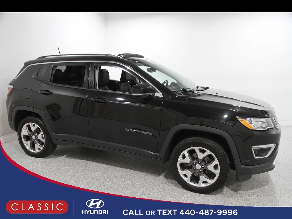 Used 2020 Diamond Black Crystal Pearl Coat Jeep Limited image 1
