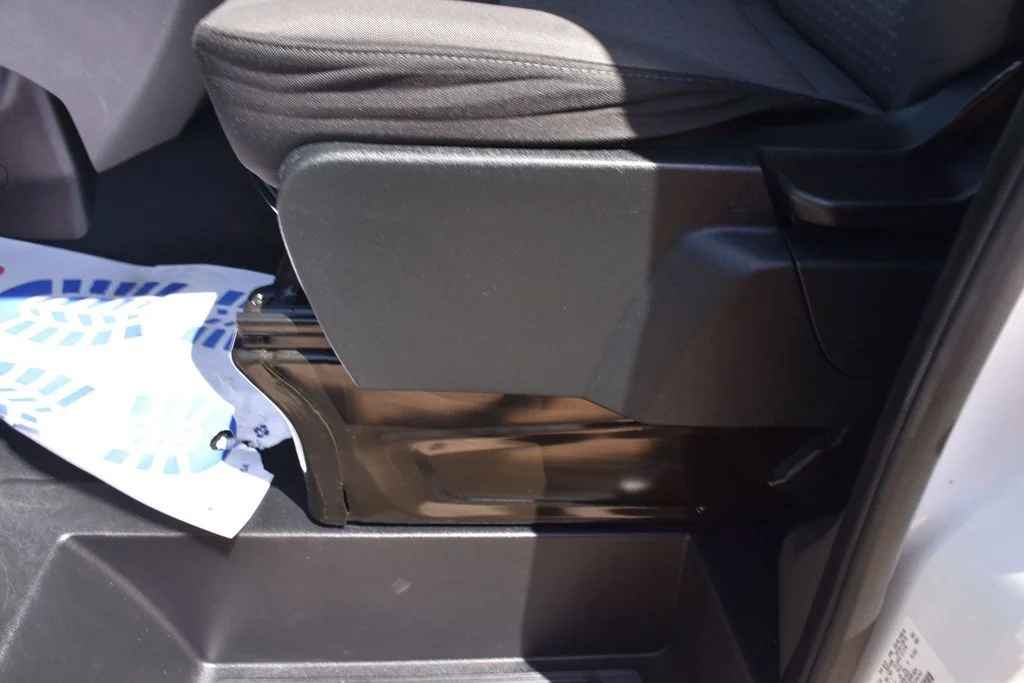 Used 2023 Oxford White Ford XLT image 11