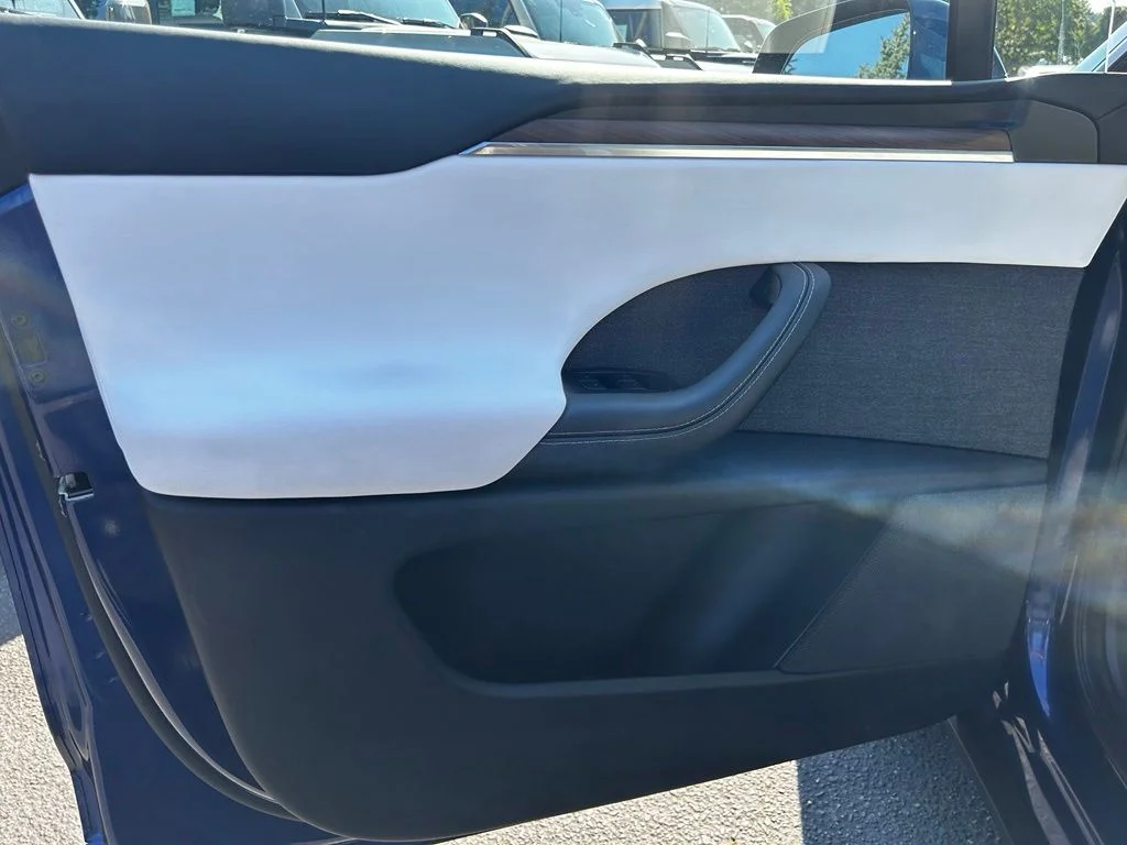 Used 2023 Deep Blue Metallic Tesla Standard Range image 12