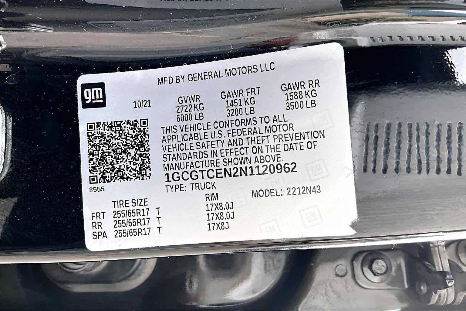 Used 2022 Black Chevrolet 4WD LT image 37
