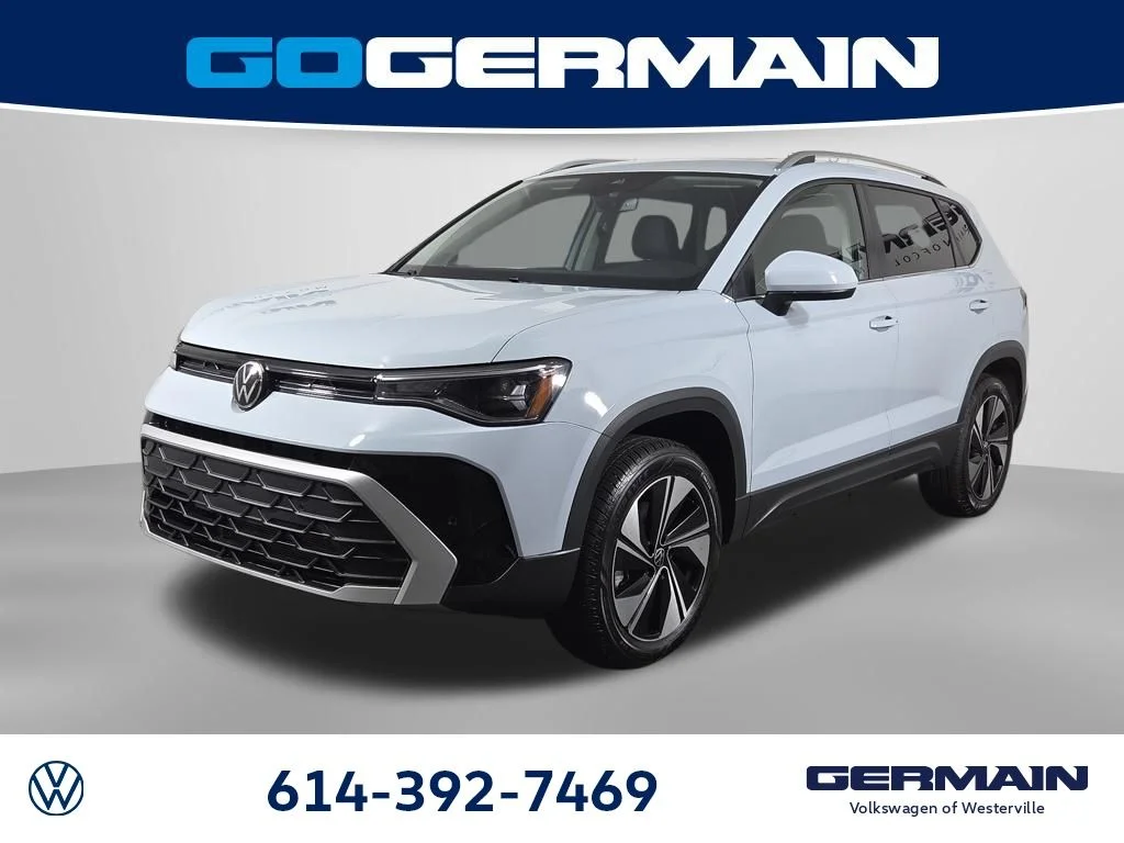 Certified Used 2025 Gray Volkswagen 1.5T SE image 1