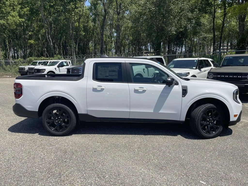 New 2026 Oxford White Ford Lariat image 2