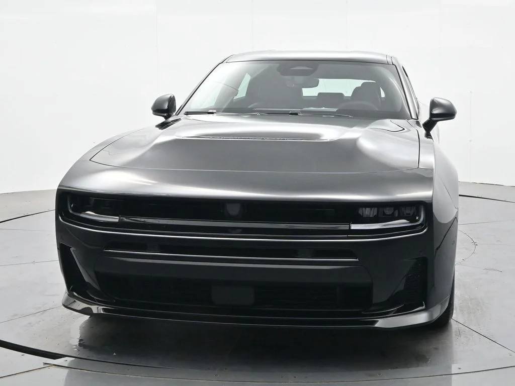 New 2026 Diamond Black Crystal Pearlcoat Dodge R/T image 2
