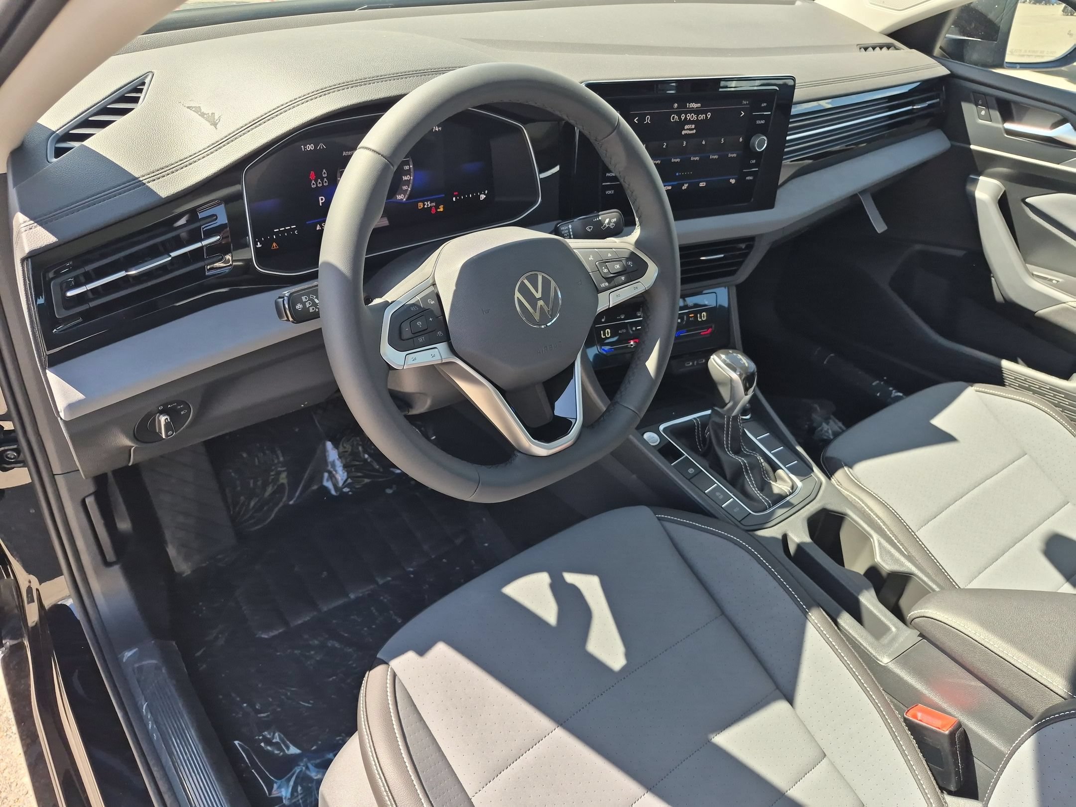 New 2027 Deep Black Pearl Volkswagen SE image 10