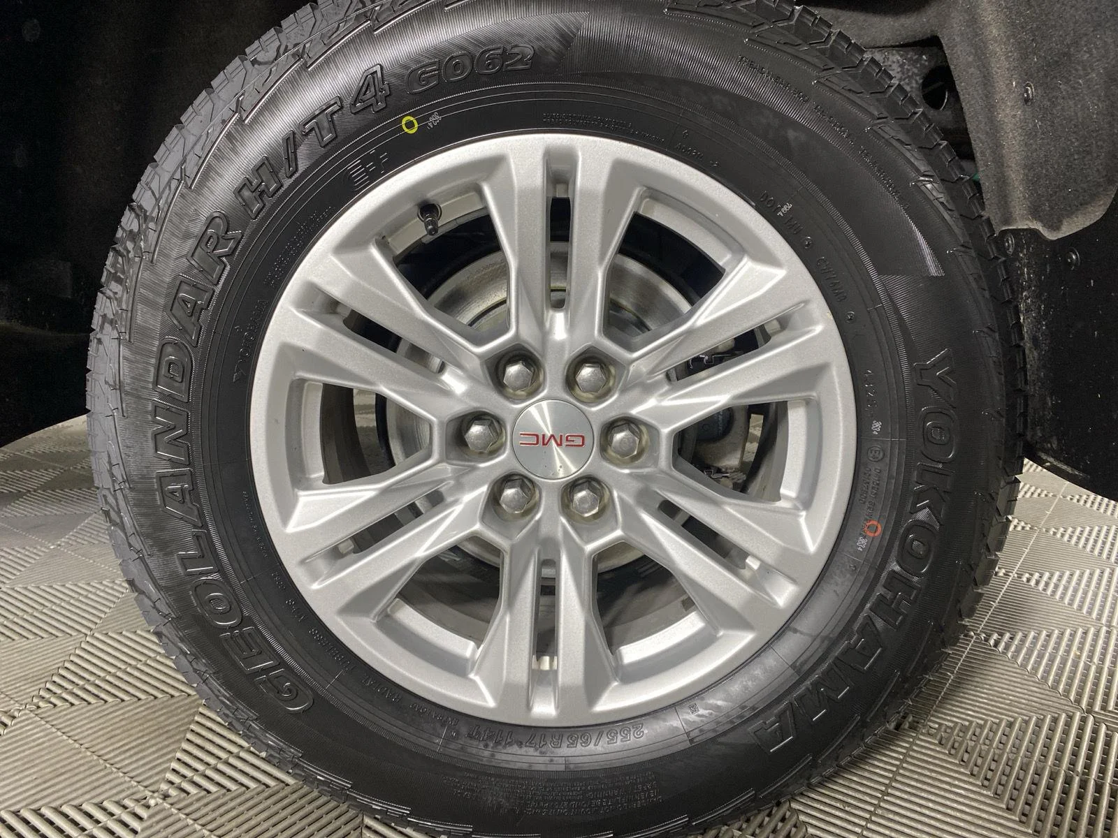 Used 2020 Blue Emerald Metallic GMC 4WD SLE image 12