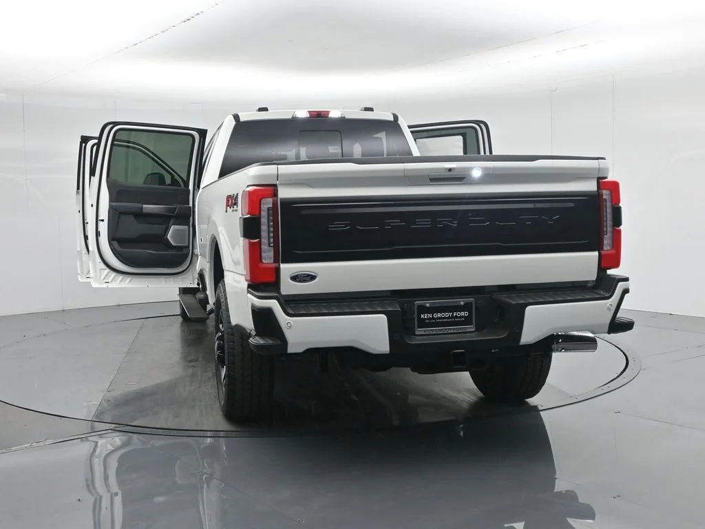 New 2026 Star White Metallic Tri-Coat Ford Platinum image 36