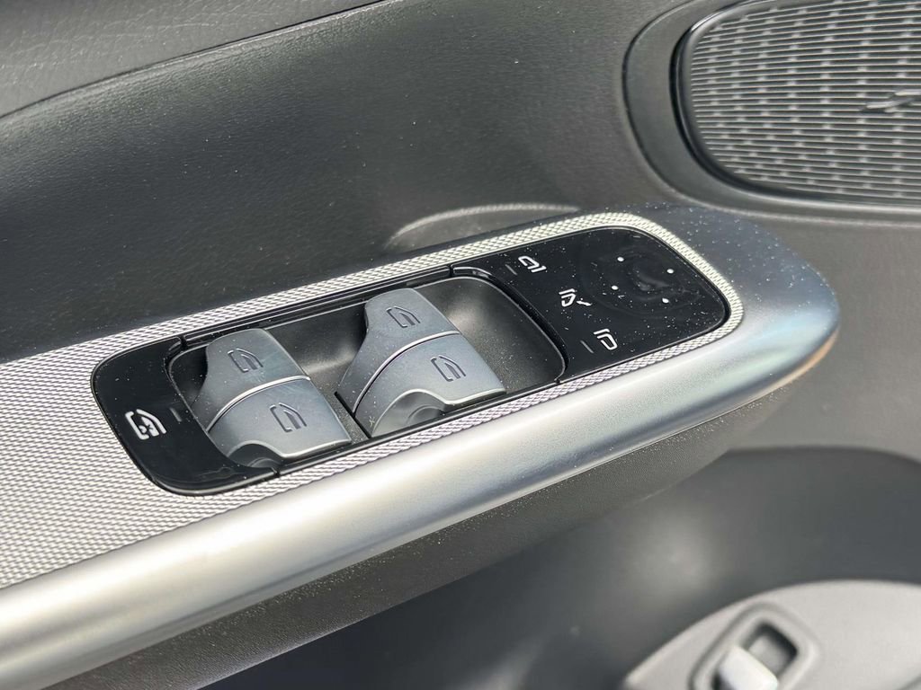New 2026 Black Mercedes-Benz GLC 300 image 17