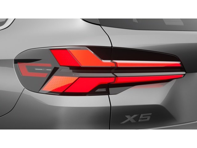 New 2026 Skyscraper Grey Metallic BMW sDrive40i image 8
