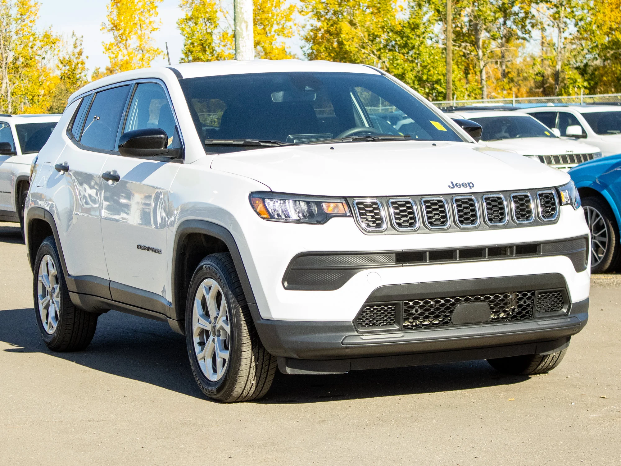 Used 2025 White Jeep Sport* 4x4, Heated Seats, Select-Terrain, Backup Camera, Safety Tech image 8