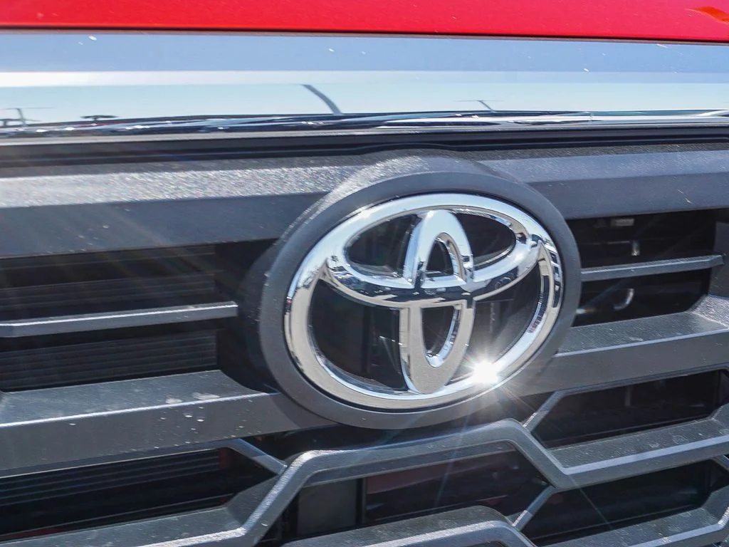 2026 Toyota Tundra SR5 - Photo 11