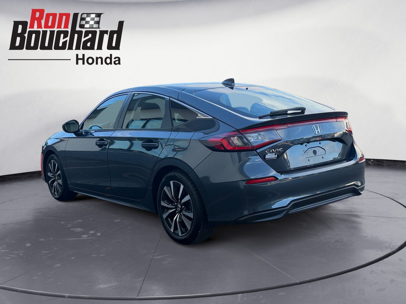Used 2024 Meteorite Gray Metallic Honda EX-L image 4