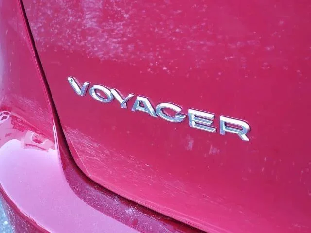 New 2026 Red Hot Pearl-Coat Exterior Paint Chrysler LX image 27