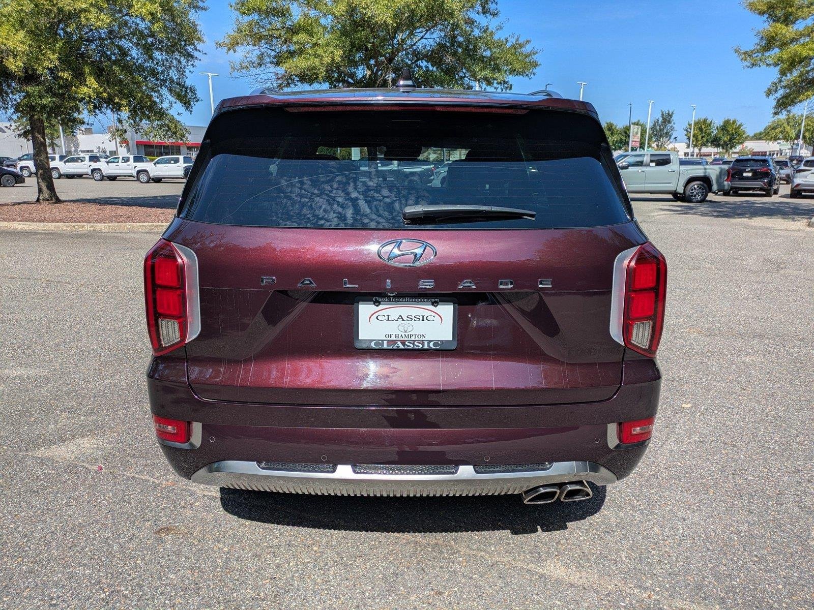 Used 2022 Sierra Burgundy Hyundai Calligraphy image 5