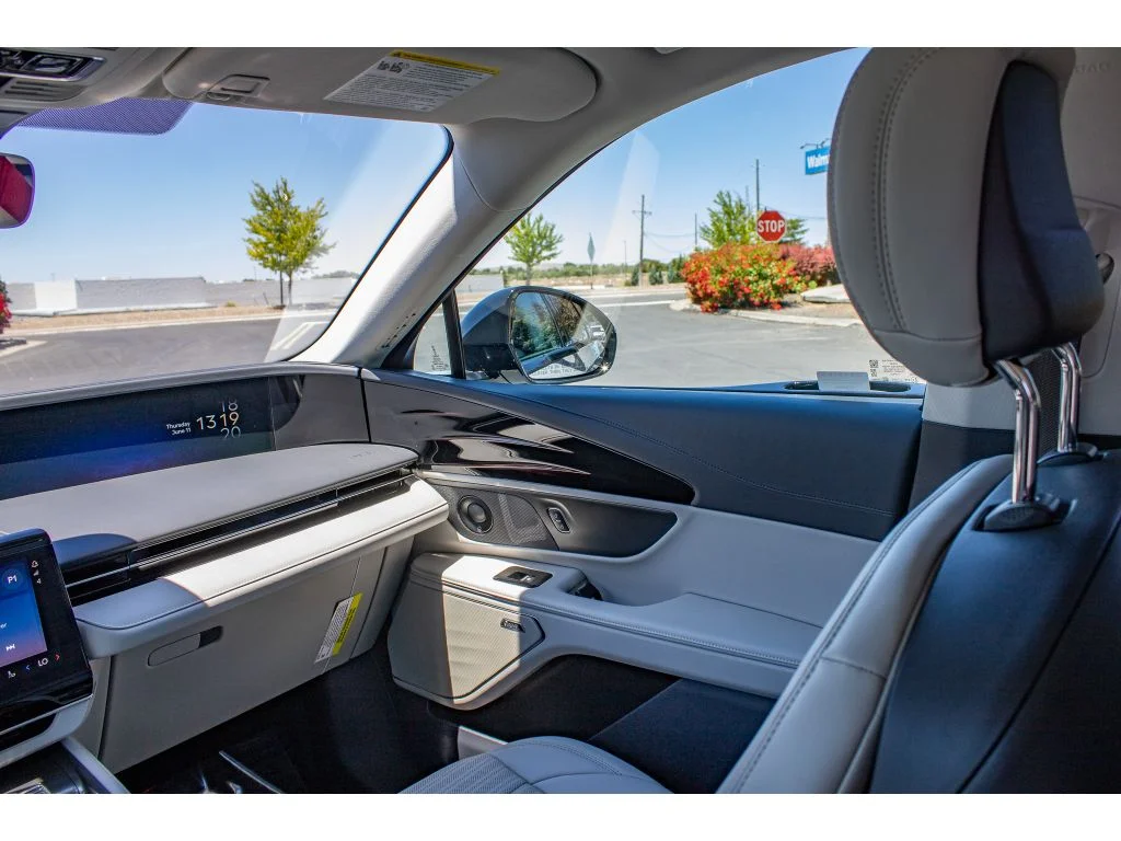 New 2026 Gray Matter Metallic Clearcoat Lincoln Reserve image 21