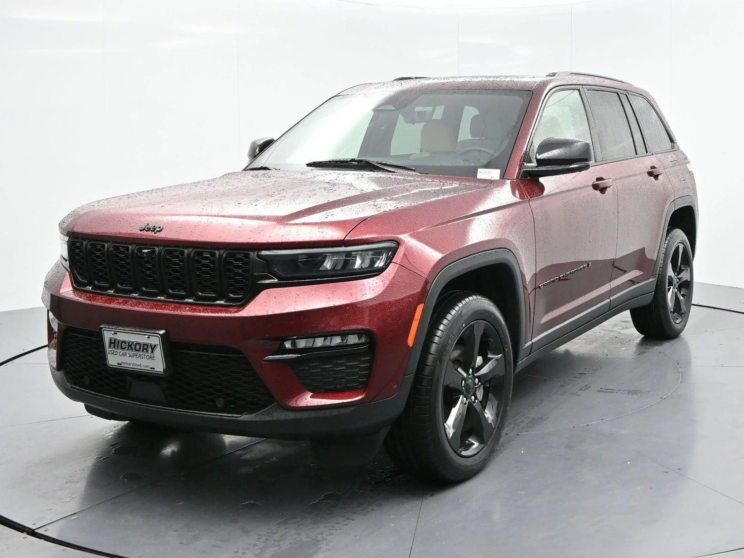 Used 2023 Velvet Red Pearlcoat Jeep Limited image 3