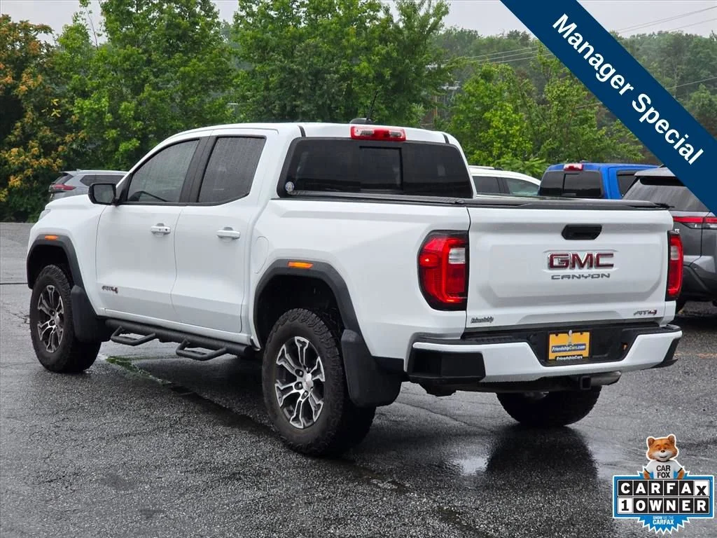 Used 2024 Summit White GMC AT4 image 24