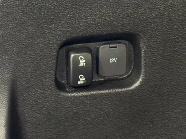 Used 2023 Silver Ford Titanium image 28