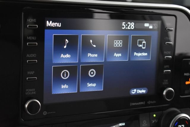 2022 Toyota Highlander LE - Photo 27