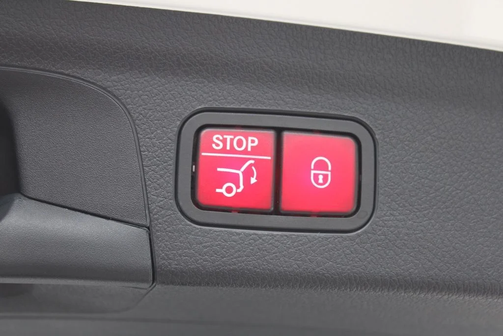 Certified Used 2021  Mercedes-Benz GLE 350 image 28