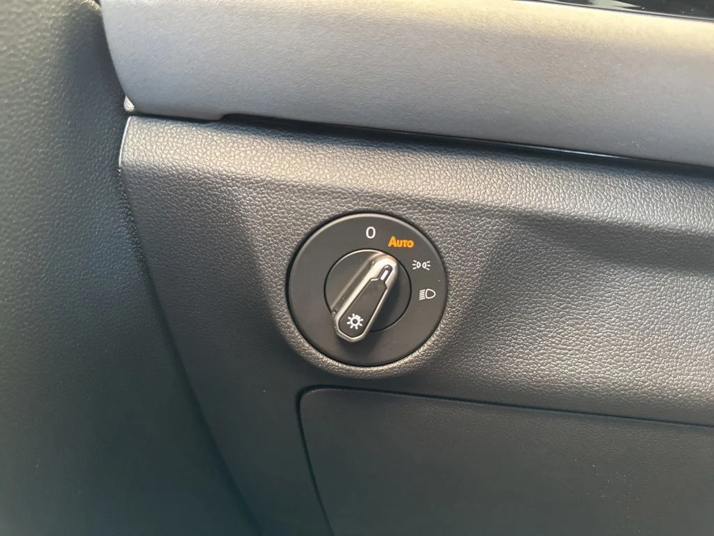 New 2026 Gray Volkswagen 1.5T SE image 32