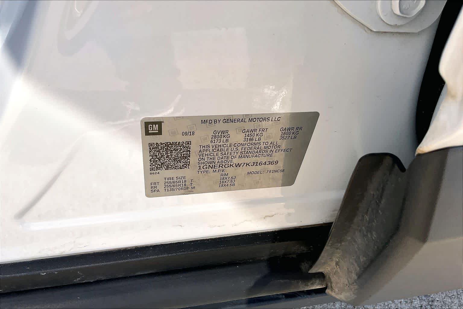 Used 2019 Summit White Chevrolet LT Cloth image 36
