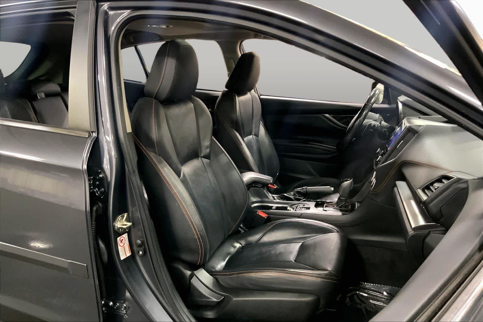 Used 2020 Magnetite Gray Metallic Subaru Limited image 9