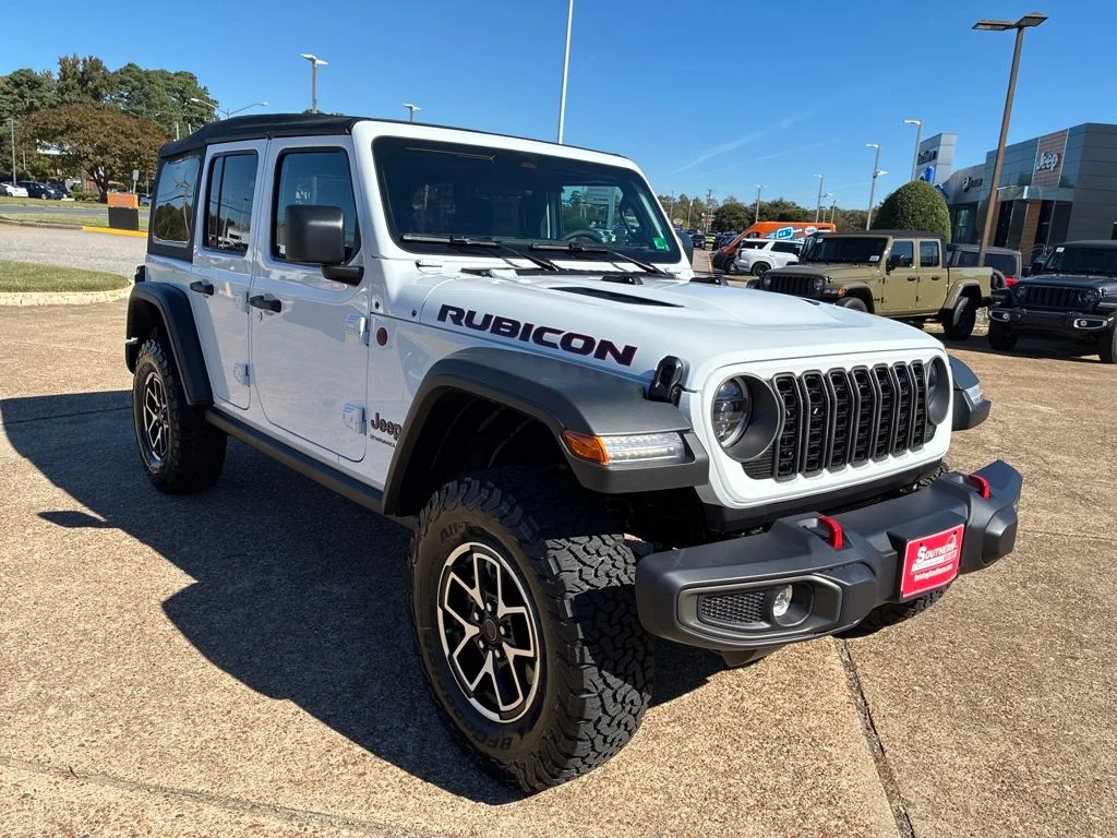 New 2026 Bright White Clear-Coat Exterior Paint Jeep Rubicon image 5