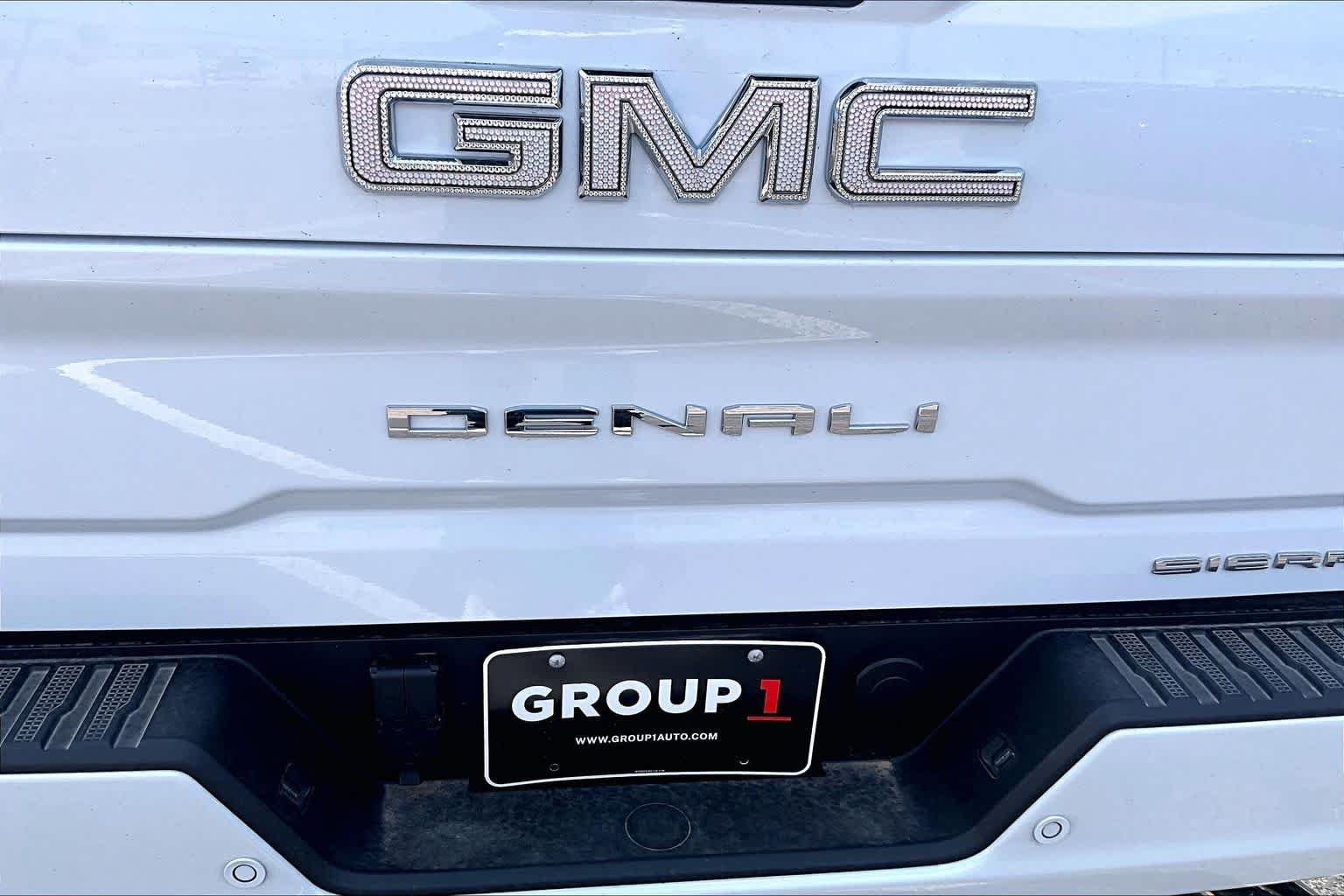 Used 2026 Glacier White Tricoat GMC Denali image 10