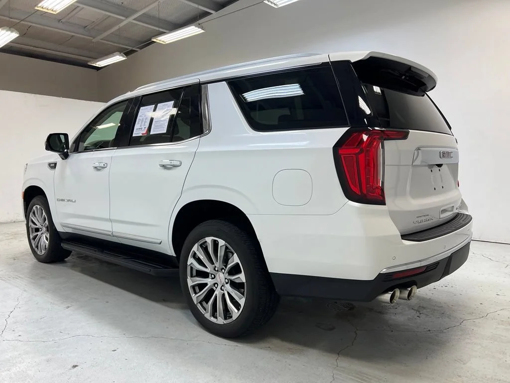Used 2024 White Frost Tricoat GMC Denali image 11