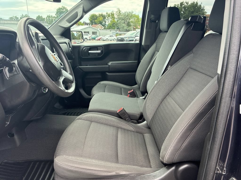 Used 2023 DARK ASH METALLIC Chevrolet Custom image 29