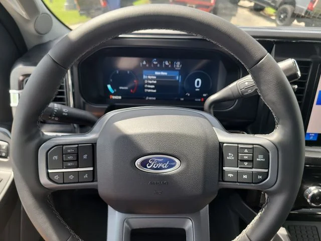 New 2026 Oxford White Ford Lariat image 30
