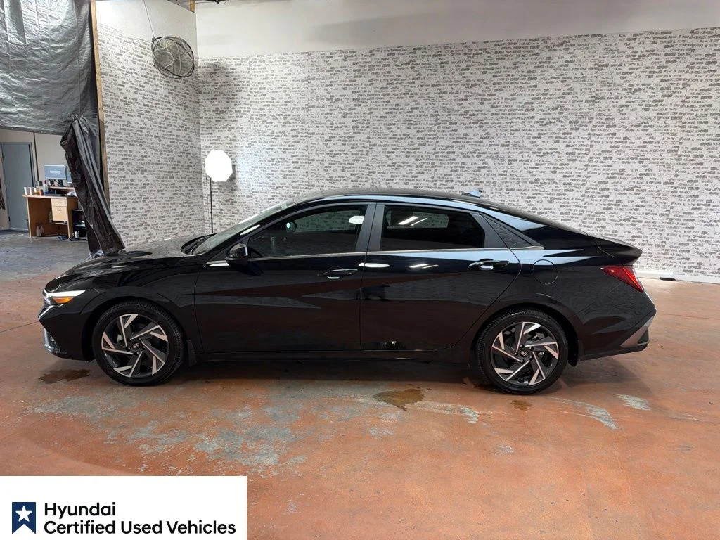 Certified Used 2024 Abyss Black Hyundai SEL image 4