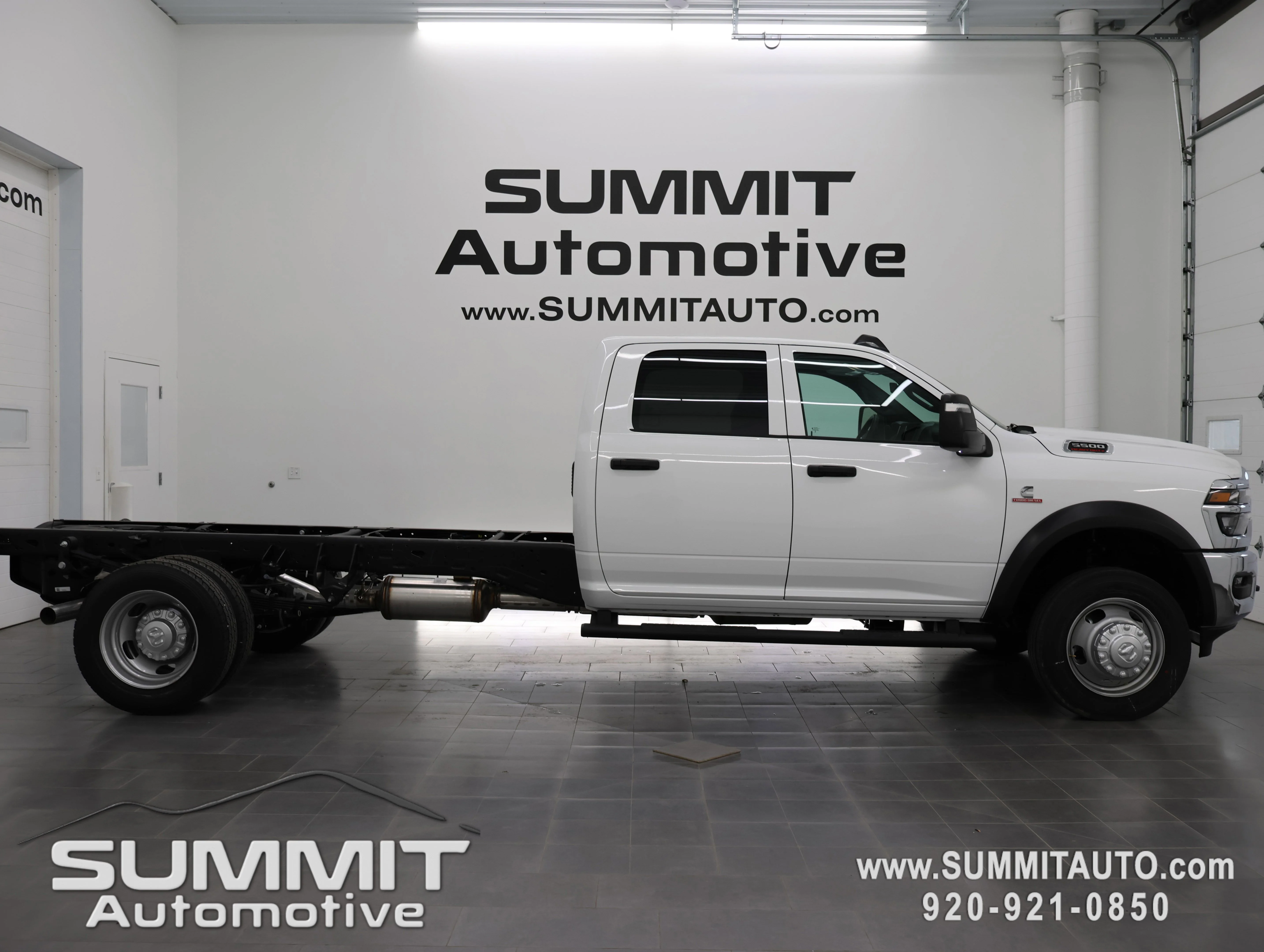 2026 RAM 5500 Big Horn 4X4 Crew Cab DRW 197" WB's photo