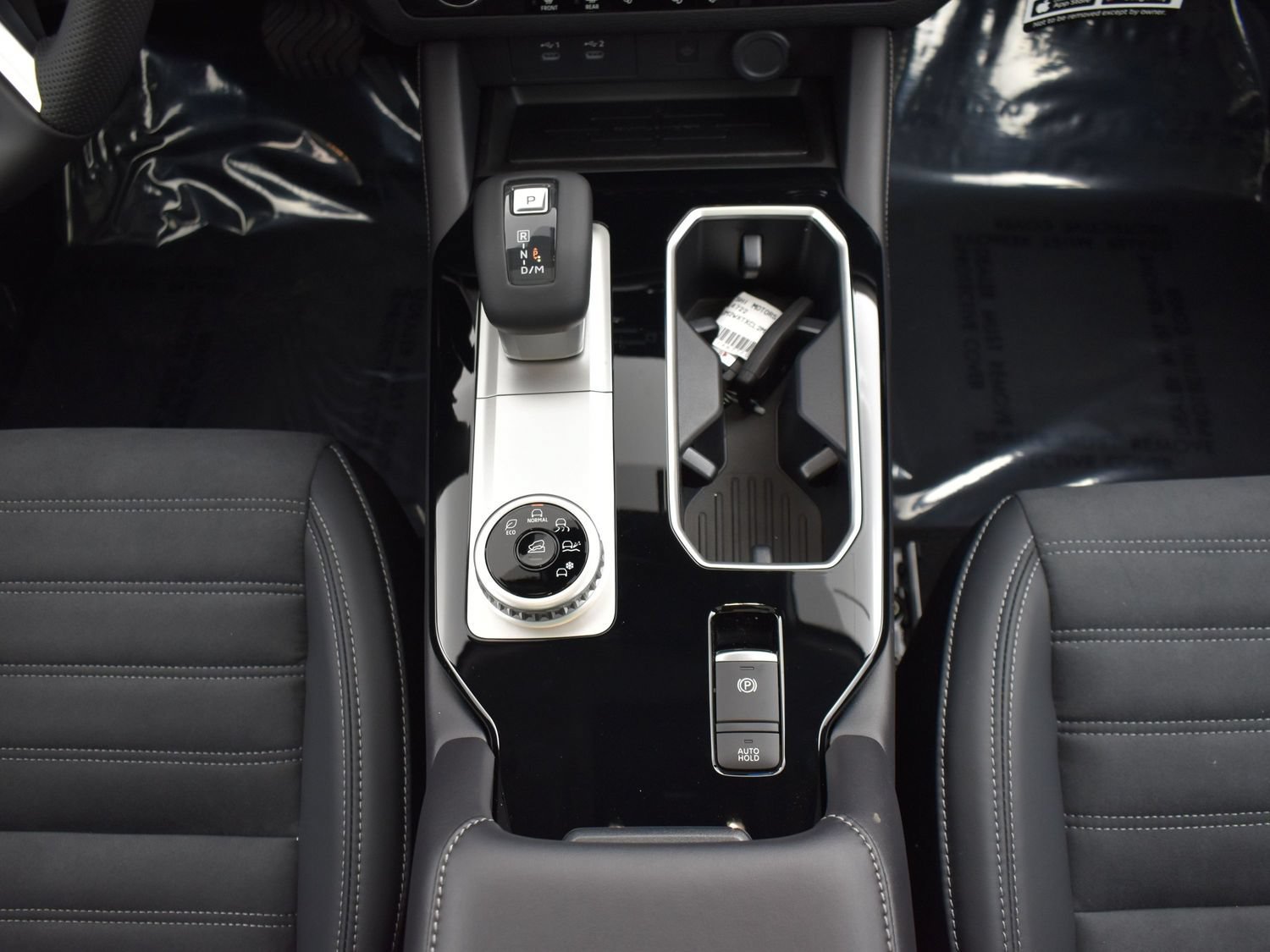 New 2026 Black Mitsubishi SE 1.5T 2WD image 16