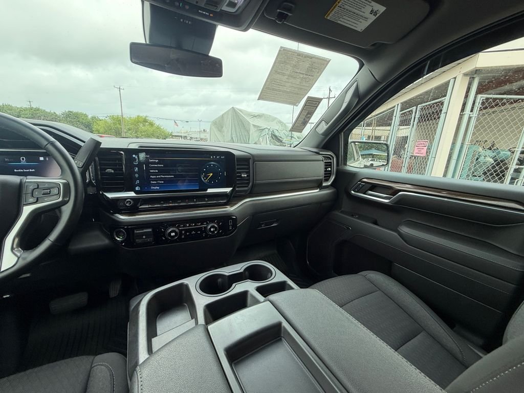 Used 2023 White Chevrolet LT image 15