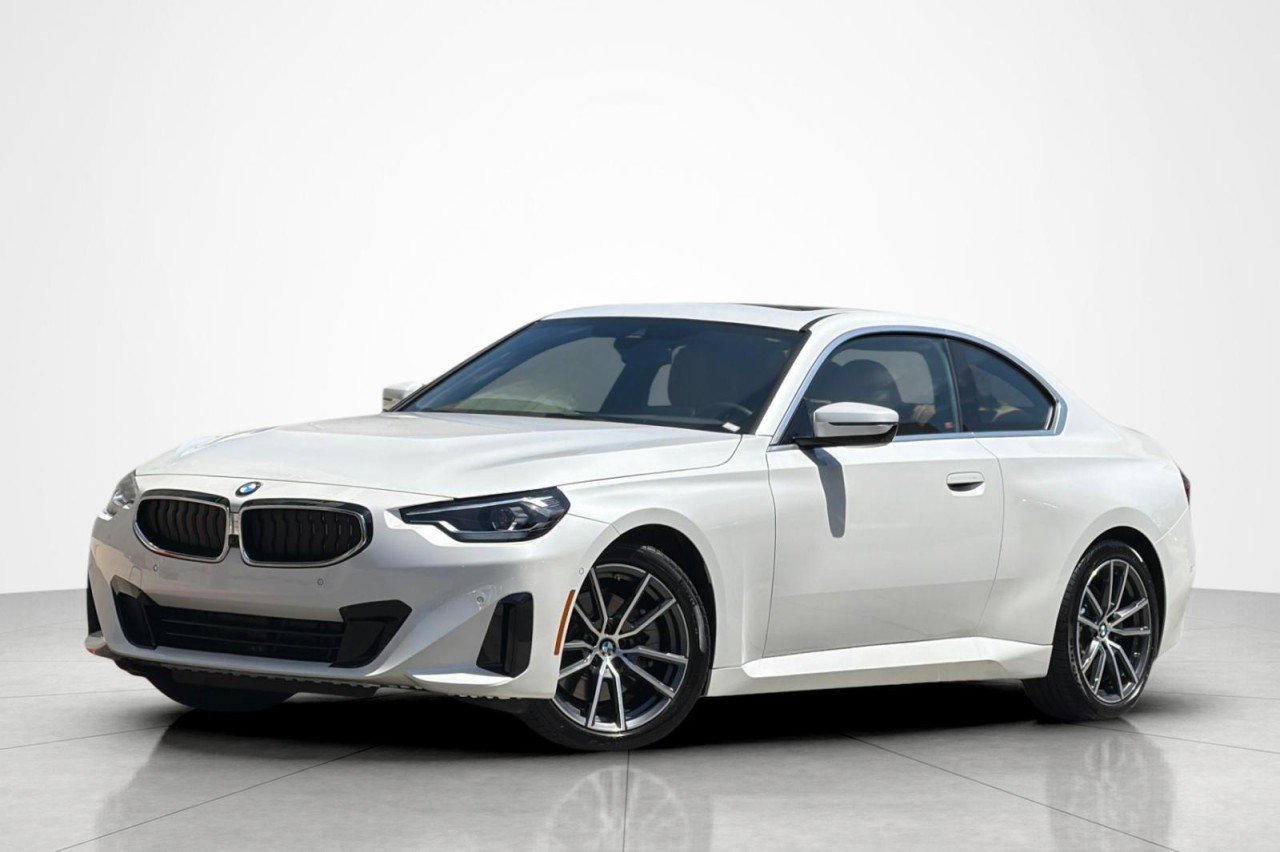 2024 BMW 2 Series 230i Coupe's photo
