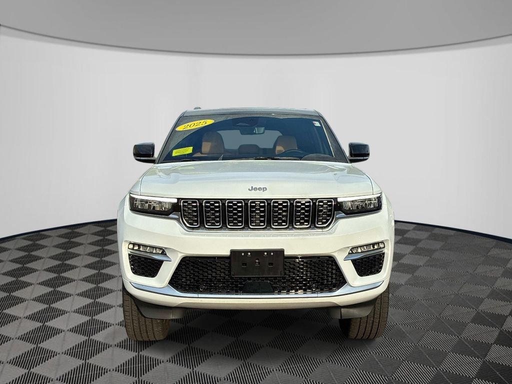 Used 2025 White Jeep Summit Reserve image 2