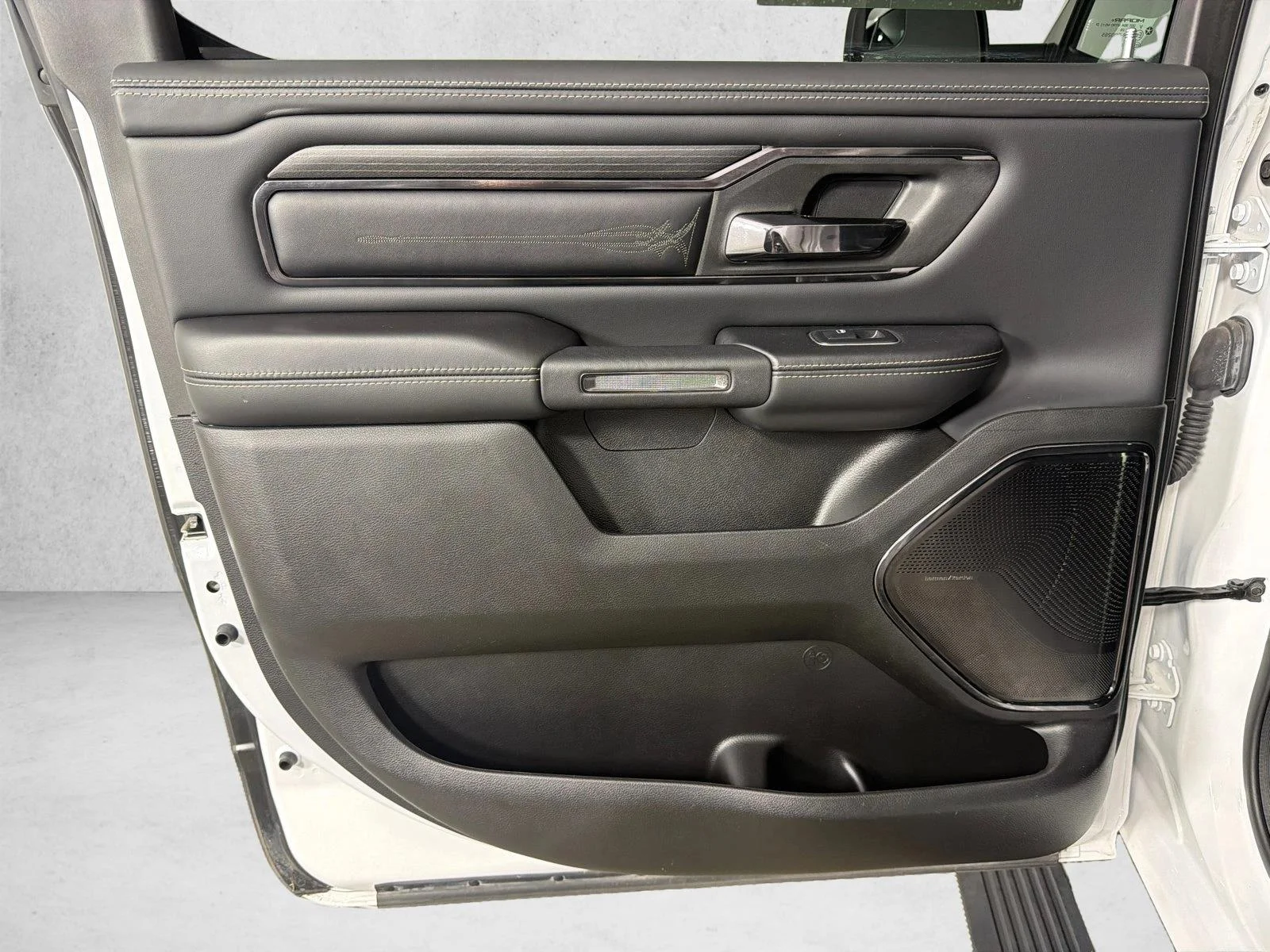 Used 2023 White Ram Limited image 22